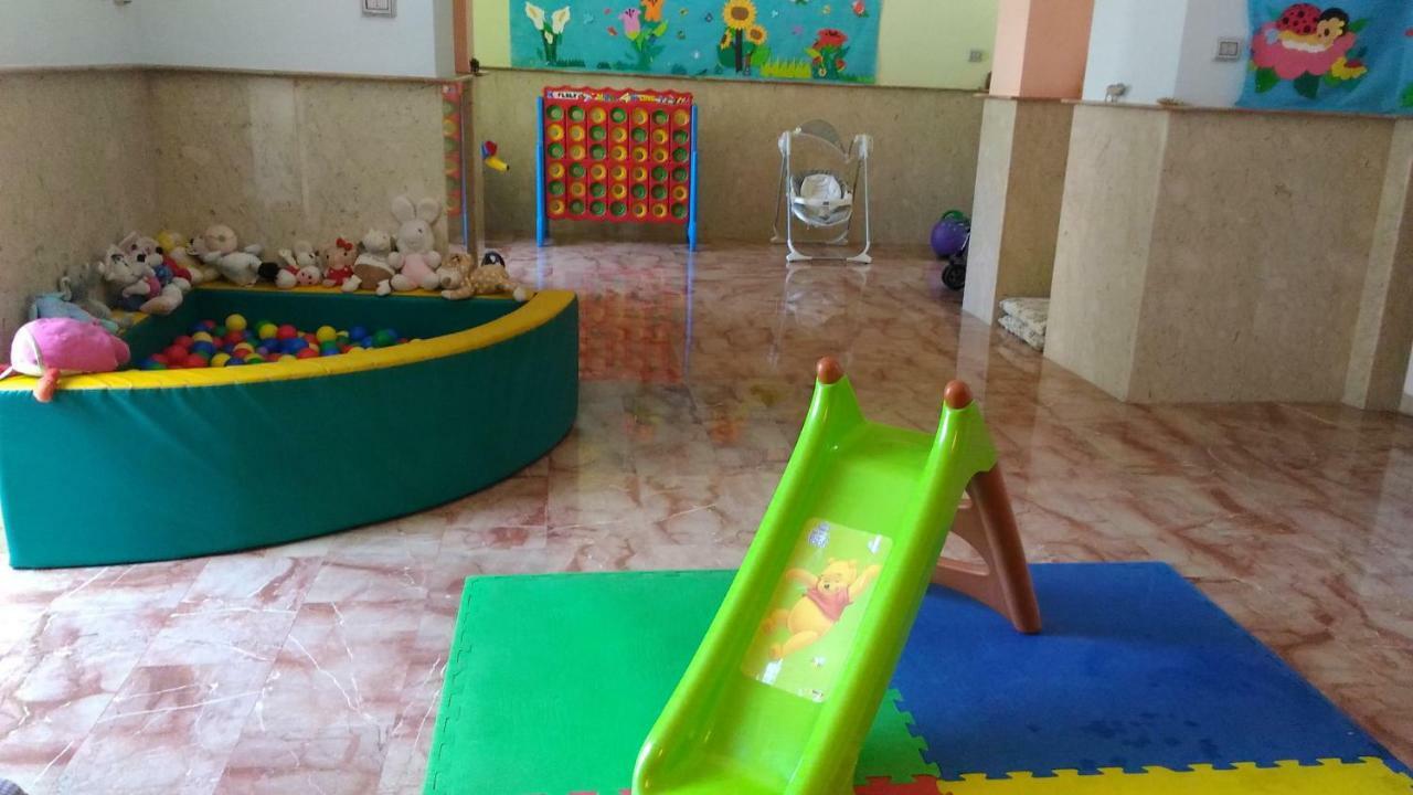 לינה וארוחת בוקר נאפולי Santa Maria Maddalena מראה חיצוני תמונה