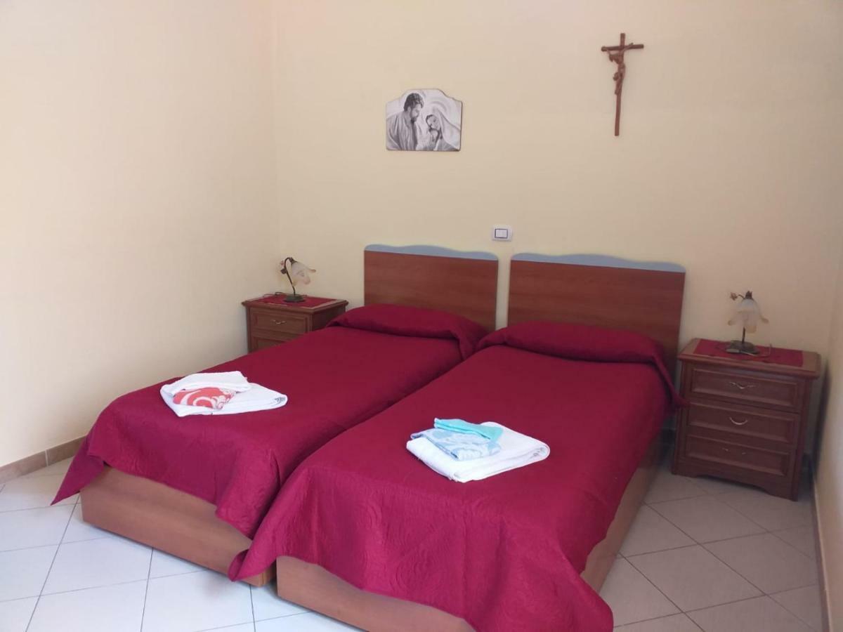 לינה וארוחת בוקר נאפולי Santa Maria Maddalena מראה חיצוני תמונה